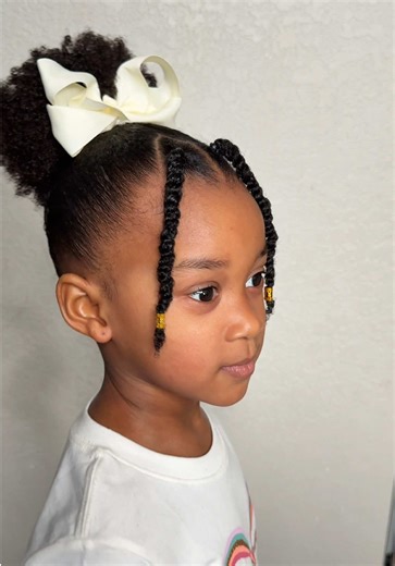 Quick & easy hairstyle on my daughters natural hair #naturalhairkids #kidsnaturalhair #protectivestyles #blackgirlhair #hairstyleideas