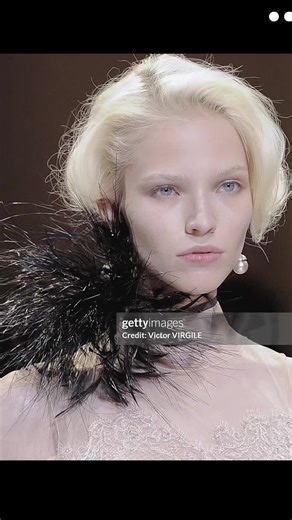#sasahluss for #armaniprivé fall 2013 serving glam #glamour #fashion #beauty #catwalk #runway #model #supermodel #armani #face #viral #fyp #fypシ
