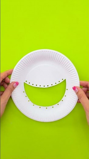 Create a Shark-tastic Paper Plate Craft! 🦈✨