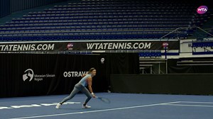 Victoria Azarenka hits the practice court at the J&T Banka Ostrava Open 2020 🤩 | WTA