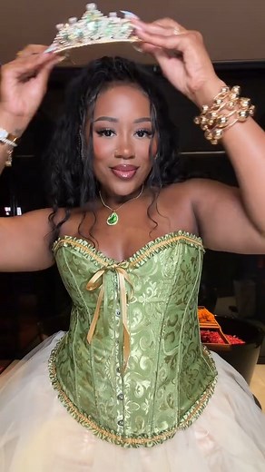 My rendition of the best Disney Princess 💚 | Badbrownskinnn