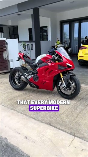 The Bike That Changed EVERYTHING 🏍️ #YamahaR1