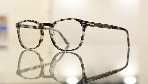 Are you experiencing blurry vision? Symptoms of digital eye strain are harder to ignore