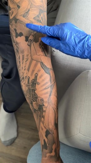 8.6K views · 40 reactions | How to tie a tourniquet :) Starting with the basics here and I think this is a pretty good visual! #fyp #foryoupage #nursingstudent #nurse #nursesoftik | Scrub Life Notes step | Facebook