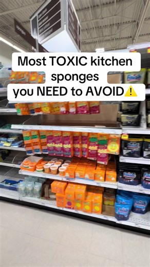 You’re cleaning your dishes with this every day… and it’s made from plastic. #healthtok #lowtoxliving #hiddeningredients #sponges #kitchen