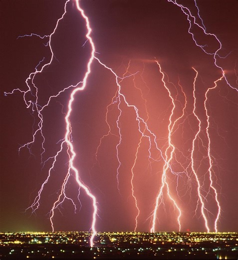 People keep being struck by lightning: 4 reports in about 24 hours