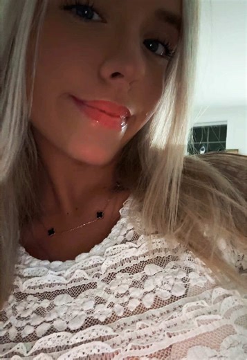 babybrielle 👼🏼 (@babyybrielle)’s videos with Timeless - Apple Music