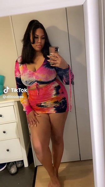 Stylish Plus Size Fashion Tips for Tall Girls