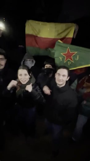 rzrap on Instagram: "Heute HTS, neuer Name ,gleiche Tat!✊🔥 Die ersten Bars von „Free Rojava“, der droppt am Dienstag den 2.02.! Bis dahin, macht Welle!Free Rojava! #rap #rojava #antifa #biji #news"