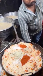 4.1M views · 121K reactions | ข้าวผัดน้ำมันท่วม #ข้าวผัด #โบ๊ะบ๊ะ #ตั้มพากย์นรก #ตลก #อาหารอินเดีย #ฮา #พากย์ไทย #พากย์เสียง #น่ากินมว๊าก #พากย์นรก #reviewevthingตั้มพากษ์นรก #reviewevthing | Review EV-Thing | Facebook