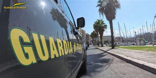 Falsi incidenti a Palermo per truffare le assicurazioni, cinque indagati VIDEO