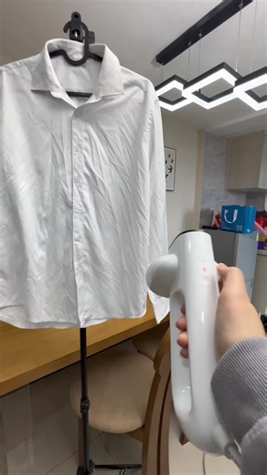 Look Sharp in Just 3 Minutes with a Portable Steamer