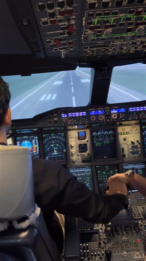 If this landing looks too smooth, it’s because no reaction feedback was on 🫶 | Airways Magazine