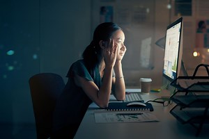 6 Things That Can Happen to Your Body When You Stare at a Computer All Day