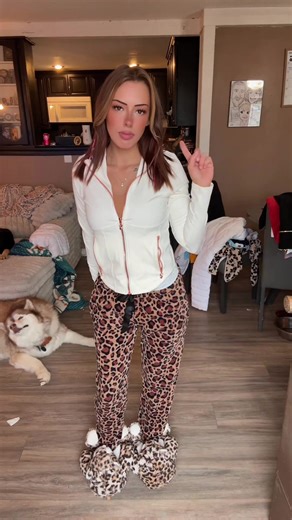 Sucka 4 anything cheetah print 🐆 ✨ #fyp #comfy #cheetah