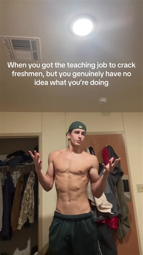 A serious lightbulb moment for me, definitely secured the 10-year💯👨‍🏫💯 #freshman #collegelife #funny #fyp #rockye007