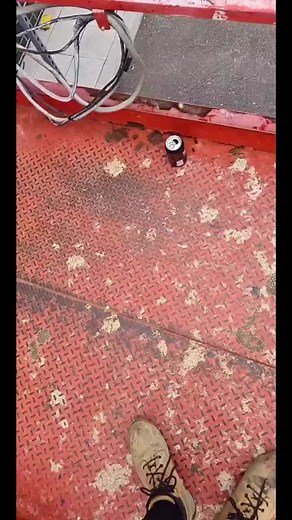 Scissor Lift Breakdown: Troubleshooting Tips and Solutions