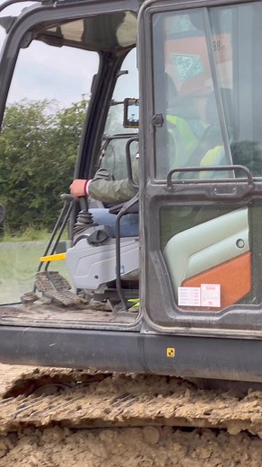 139K views · 472 reactions | GPS Training . Road box cut ! Let’s haveeee it !!! #bearded_excavation_uk #gps #training #leica #leicamc1 #equipment #machinery #HitachiConstruction #hitachi #excavator #diggers #fyp #construction #heavyequipment #heavymachinery #awesomeearthmovers #earthmoving #earthmovers | bearded_excavation_uk | Facebook