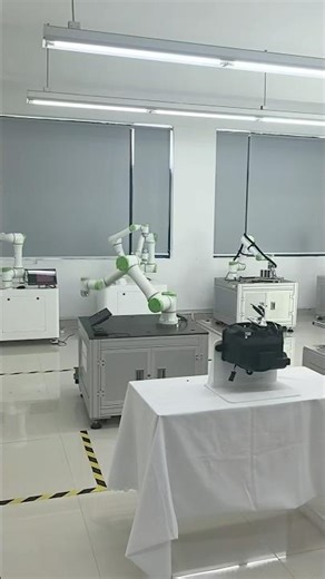 #Collaborative #robots showcased in various applications,including #welding, #handling,and assembly