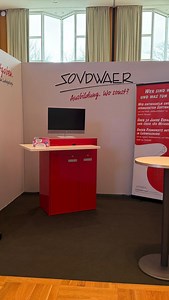 Die letzten Vorbereitungen laufen, bevor sich morgen im Ludwigsburger Forum alles um die Berufsausbildung dreht! 👉 Am 14.03.2025 von 08.00 bis 14.00 Uhr und am 15.03.2025 von 10.00 bis 14.00 Uhr stehen unsere Kolleginnen und Kollegen am Stand bereit, um über die Ausbildung bei der SOVDWAER GmbH zu informieren und von ihren eigenen Erfahrungen bei uns zu erzählen. Weitere Infos gibt es unter 🌐 www.bam-Ludwigsburg.de/stand/sovdwaer-gmbh #sovdwaer #therapiesoftware #bam #bamludwigsburg #berufsaus