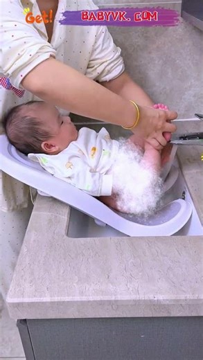 Baby Sink Bath Seat – Make Daily Bum Washing Easy and Comfortable #MomLife