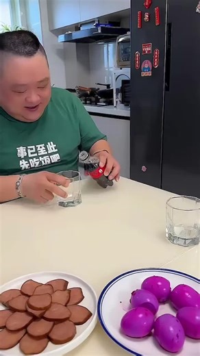 Marriage Life: Stealing Food in Couples Comedy