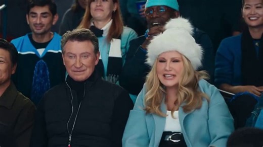 Discover Card TV Spot, 'Hat Trick' Featuring Jennifer Coolidge, Wayne Gretzky