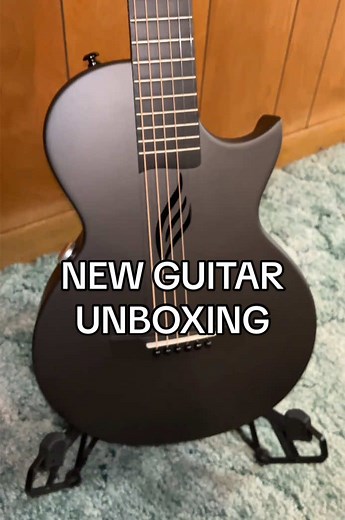 Unboxing the Enya Music Nova Go SP1 Guitar