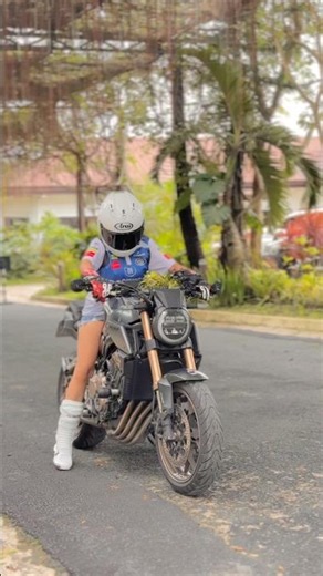 TWO THINGS FIX ME: NATURE AND MY BIKE | HONDA CB650R #2026 #bikelife #bikergirl #honda #cb650r