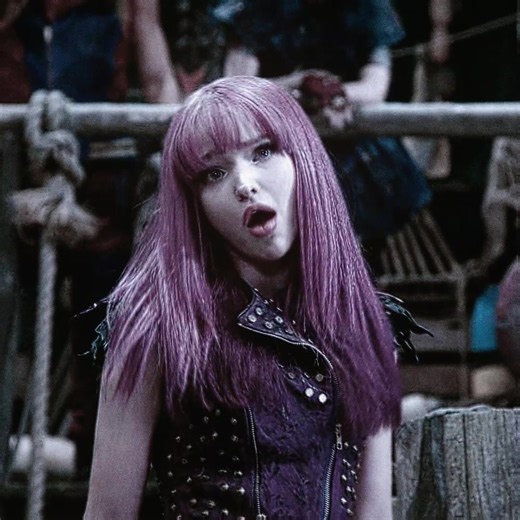 posting this edit instead!! [ ac/ib: @alex ꫂ ၴႅၴ⋆.˚ cc: mine ] #descendants #viral #disney #edit #fyp high quality viral descendants 2 it’s going down edit original content