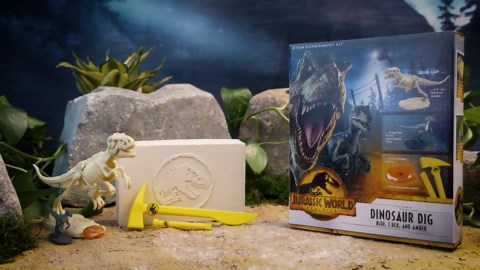 Jurassic World Dominion Dinosaur Dig – Blue, T. Rex & Amber | STEM Excavation Kit from Thames & Kosmos | Dig Out Prehistoric Treasures with Custom Jurassic World Tools | Safe, Dust-Free Activity