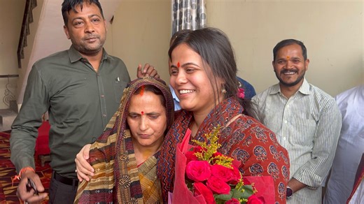 UPSC Topper: टॉपर शक्ति दुबे ने कैसे हांसिल की सफलता, माँ ने सुनाई बेटी के समर्पण की कहानी