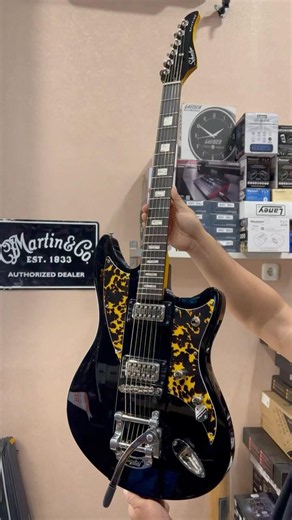 Schecter Spitfire Solid-Body in Black Leopard: NOT A METAL GUITAR!!
