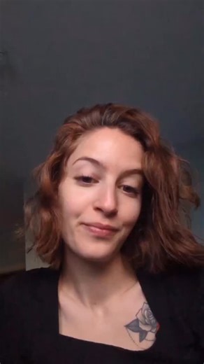 Valentina 🌸 on Instagram: "Non mais on va pas se mentir les filles... quand je décide de m'investir, je ne fais pas les choses à moitié. C'est pas juste un moment, c'est une PERFORMANCE artistique, une masterclass ! 🎭 Je pars du principe que je dois marquer l'histoire. Je veux qu'après ça, il oublie son prénom, son code PIN, sa date de naissance et l'existence de toutes ses ex. 🤡 C'est ma mission personnelle : devenir inoubliable, une légende urbaine, le "Final Boss" de sa vie sentimentale. S