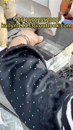 Multi-ribbed ultrasonic one-time pressing and welding machine