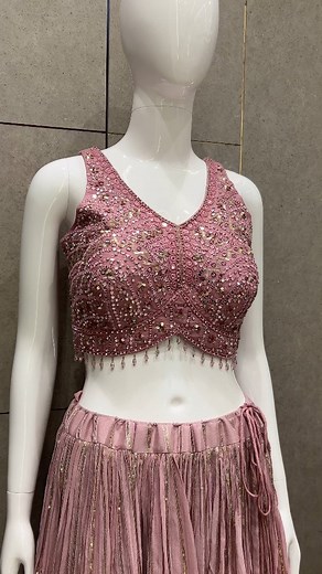 27 reactions | Fall in love with this stellar lehenga! Bollywood...