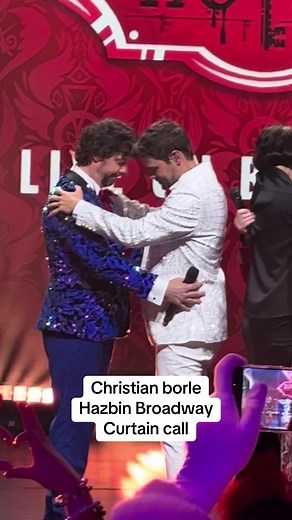 Christian Borle y Jeremy Jordan en Hazbin Hotel