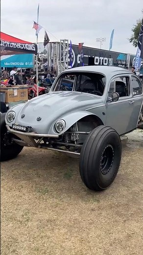V8 Baja Bug at Sand Sport Super Show #vwbug #vwbeetle #baja #glamis #dunes #owlclaw #performance