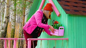We built a house in the middle of the forest in 3 days: | Wood Mood