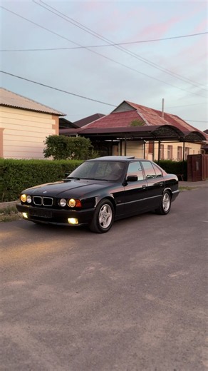 BMW E34: 1990s 5-Series overview and key features