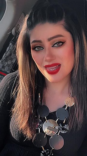 Fashion Accessories: Styling a Circular Pattern Necklace