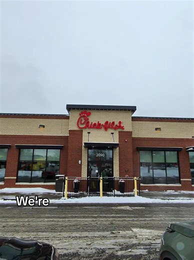 I went to chick-fil-A to try the Mac and Cheese. It was pretty good W #fyp #virał #foryoupage #foodreview