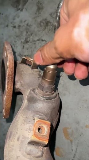 How to removal oxygen sensor #shortvideo