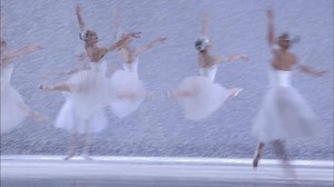 Our Nutcracker is known for the sheer amount of snow that falls during the Snow Scene—it’s a legitimate blizzard! Learn all about this scene and how our dancers navigate the snow! → https://bit.ly/2RGphyG #sfbnutcracker | San Francisco Ballet