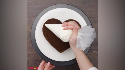 Chocolate smash cake and ice cream cone compilation