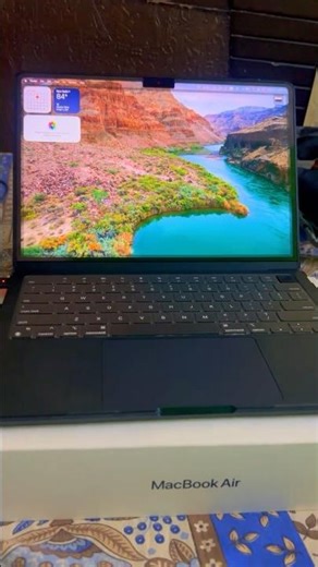 MacBook Air M2 (16GB/256GB) Solid Laptop #Shorts #macbook #applelaptops