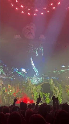 Azahriah – Tisztán iszom – MVM Dome – 2025.10.18 #mvmdome #show #azahriah #live