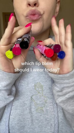 We can’t decide! #apivita #lipbalm #lipstick #lips