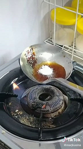 How to Make Dalgona Candy: Step-by-Step Tutorial