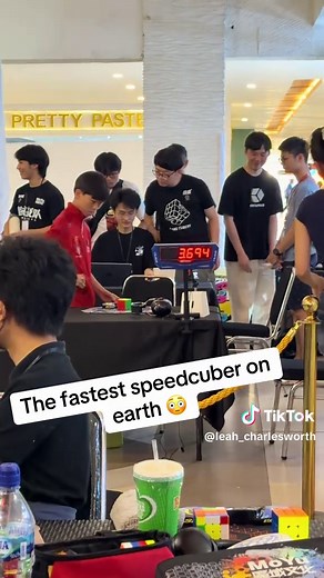 Yiheng Wang fastest Rubik's Cube solve – world’s top speedcuber